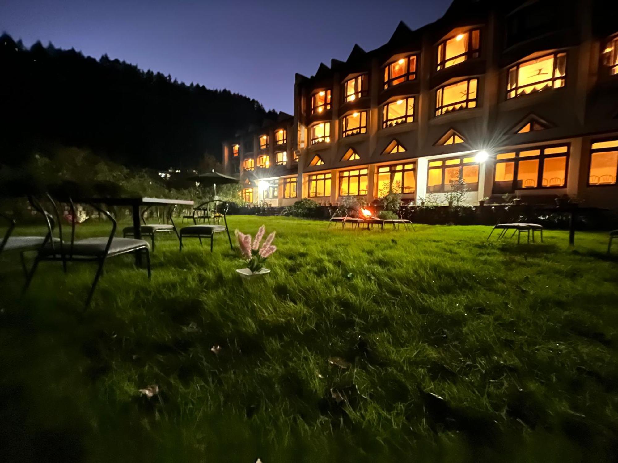 Sagar Heritage Resort, Near Mall Road Manali المظهر الخارجي الصورة