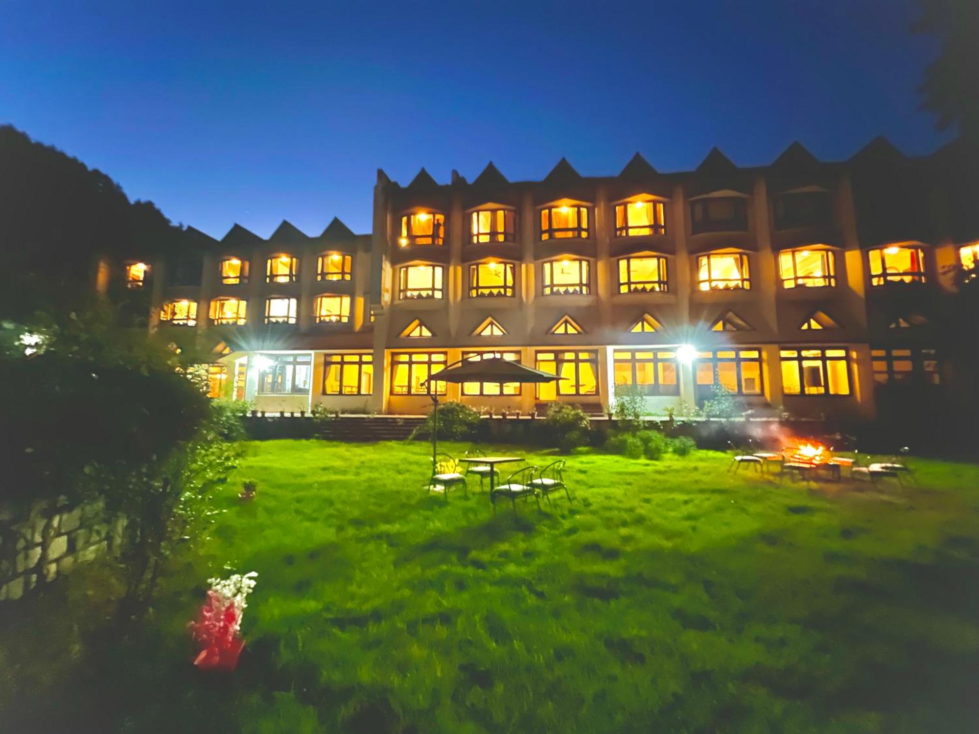 Sagar Heritage Resort, Near Mall Road Manali المظهر الخارجي الصورة